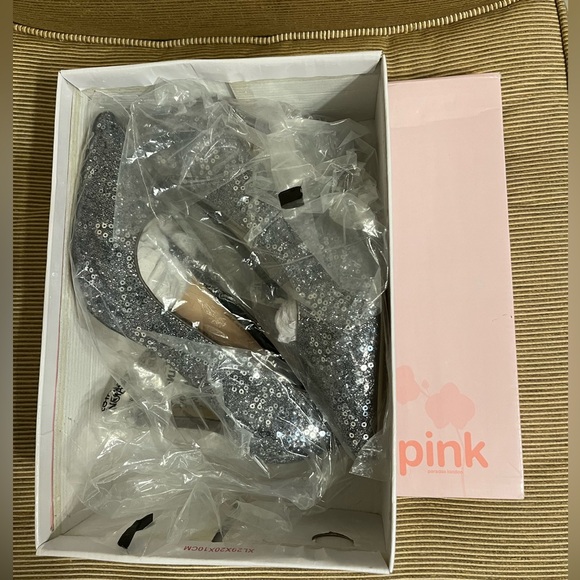 🔥NWT - Pink Paradox London “Alexis” Pewter/Embellished Pumps - Size 8.5 - Picture 3 of 13